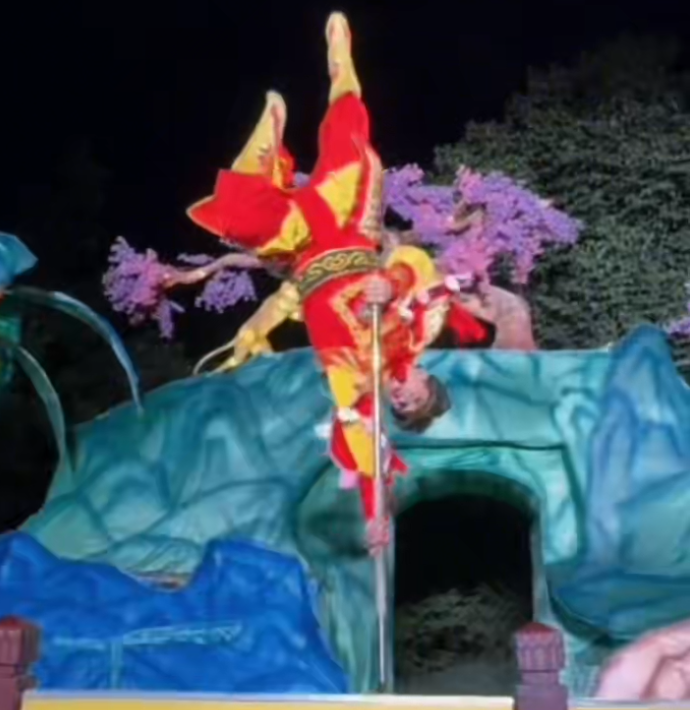 巡游互动与打卡装置